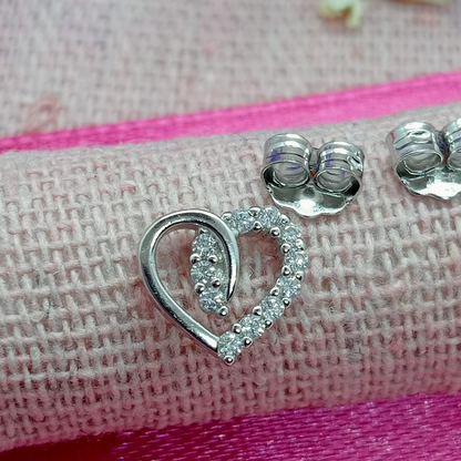 HEART design earrings.