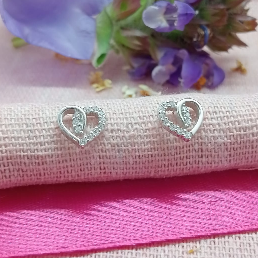 HEART design earrings.